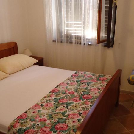 Apartment Pava Stomorska Ngoại thất bức ảnh